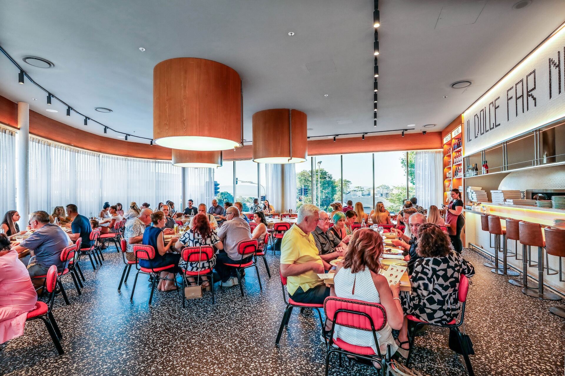 Casa Nova Shellharbour, Stockland plaza